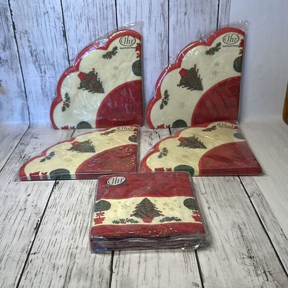 Vintage Ideal Home Range IHR Christmas Tree Round Napkins 12 Count NEW set of 4 - Picture 1 of 8
